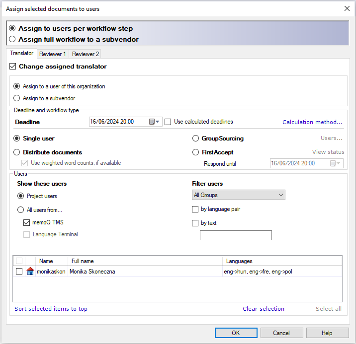Attribuer les documents sélectionnés aux utilisateurs Windows en montrant deux points de puces à choisir: le premier dit Attribuer aux utilisateurs par étape de flux de travail, le second dit Attribuer le flux de travail complet à un sous-traitant. En dessous, il y a trois onglets: Traducteur, Relecteur 1, Relecteur 2. En bas à droite de la page, il y a trois boutons: OK, Annuler, Aide.